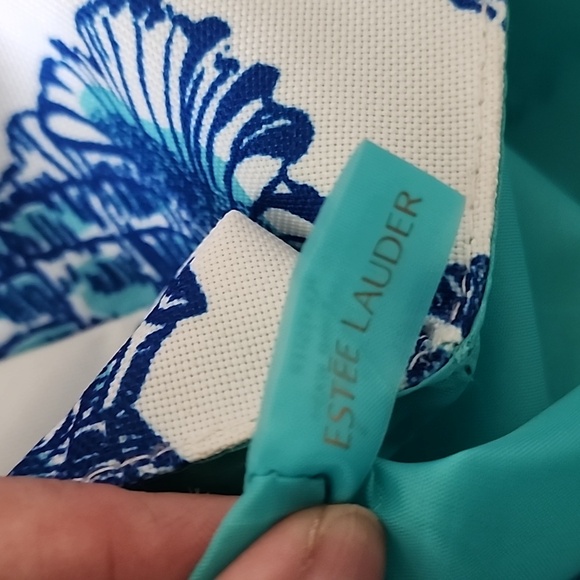 Lilly Pulitzer Blue and White Tote Bag - Picture 6 of 6